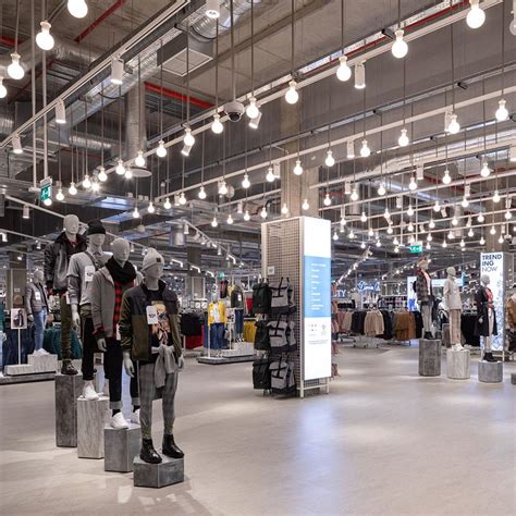 Primark expands with new stores in four countries